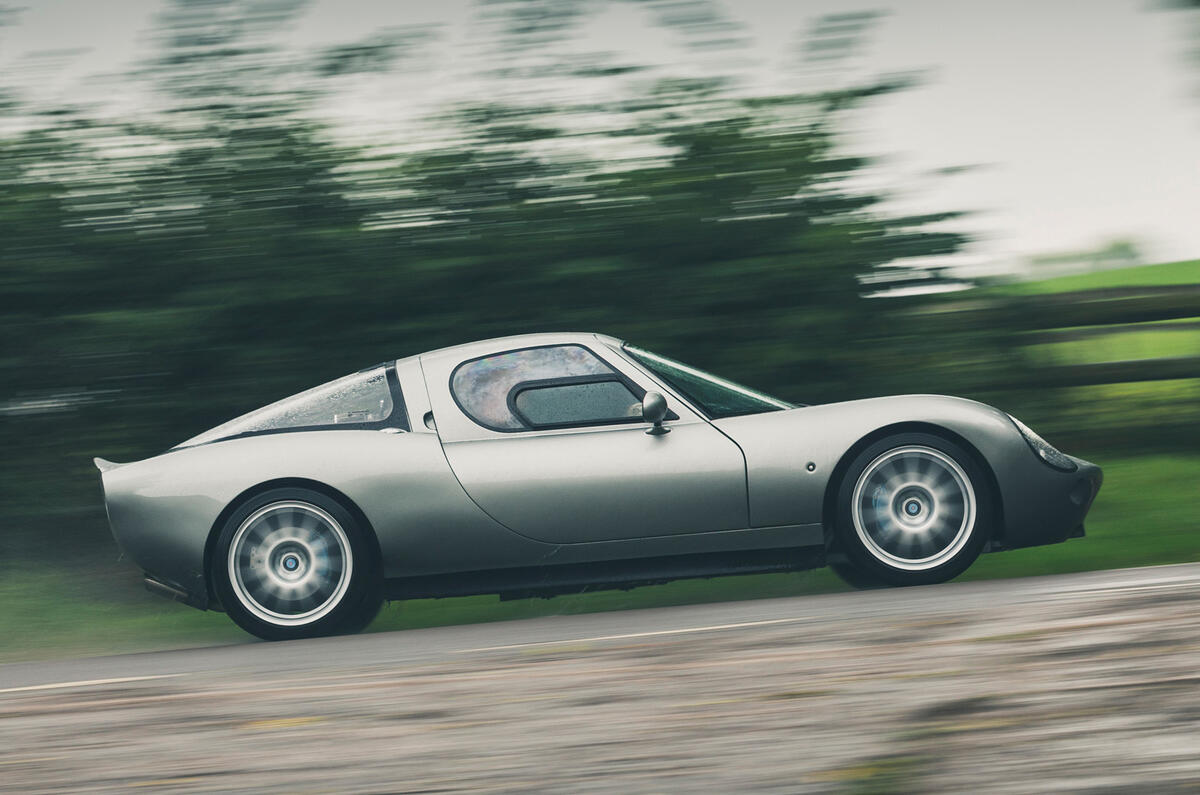 2 Wells Vertige 2021 first drive review hero side