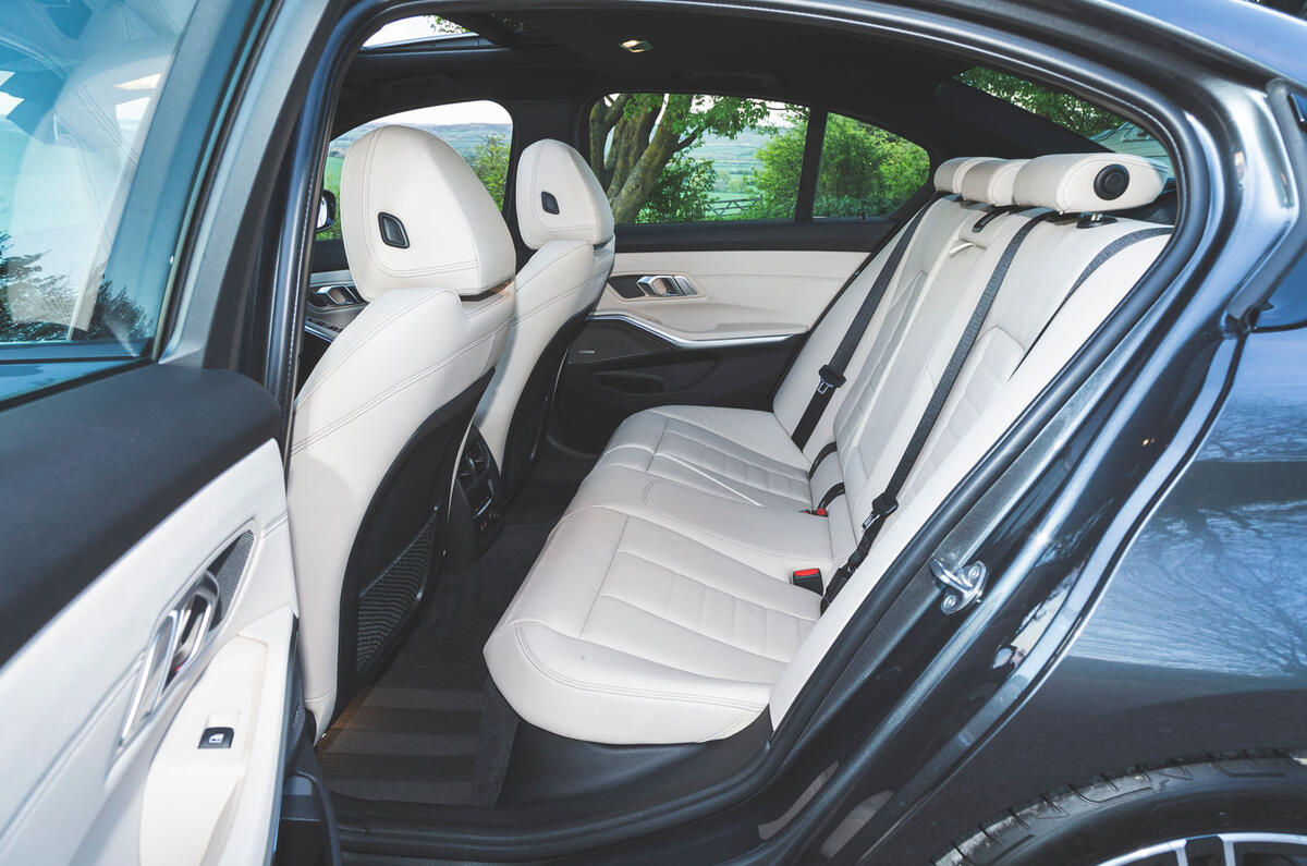 BMW 3 Series 320d 2019 Road Test review - rear seats
