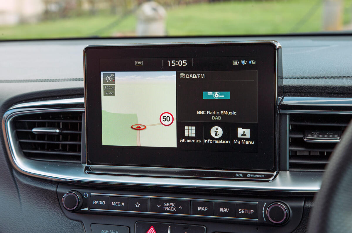 Kia Proceed GT-Line 2019 road test review - infotainment
