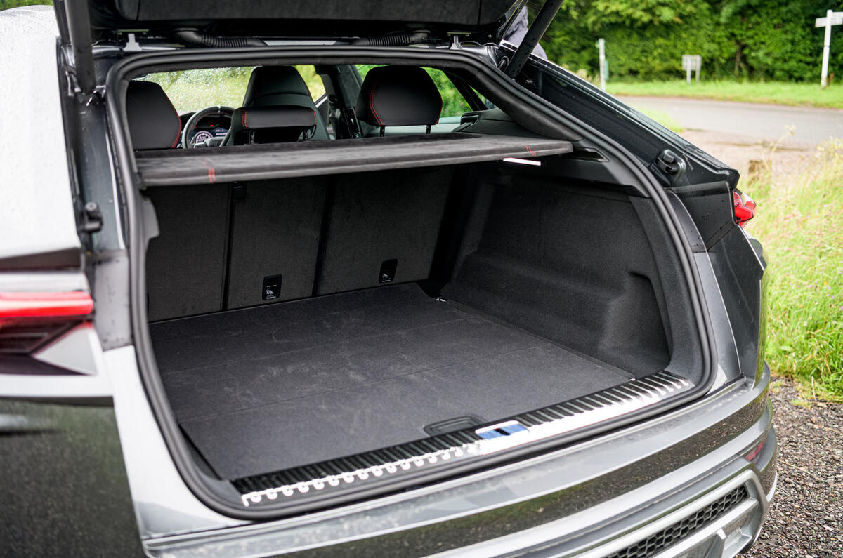 Lamborghini Urus Interior Autocar