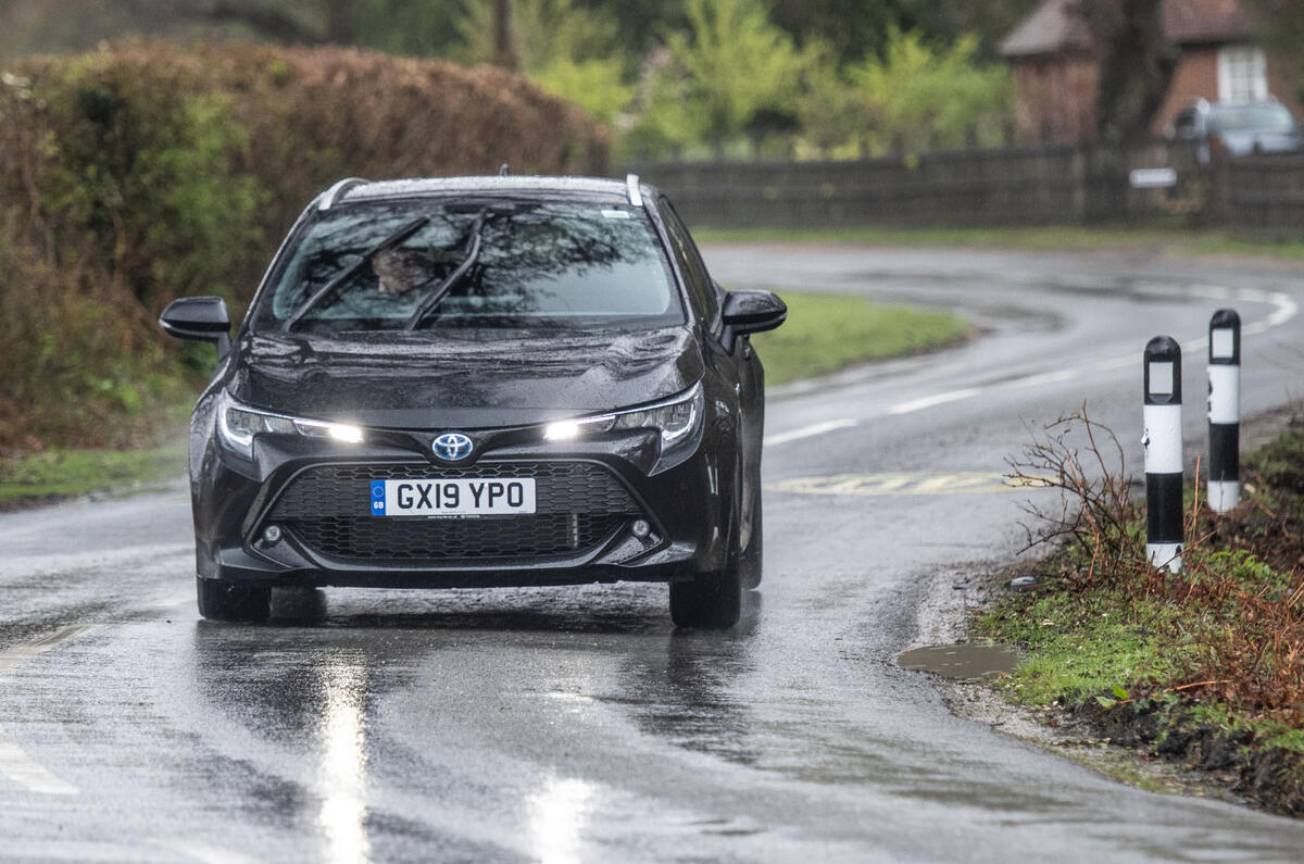 Toyota Corolla Touring Sports 2019 road test review - on the road front
