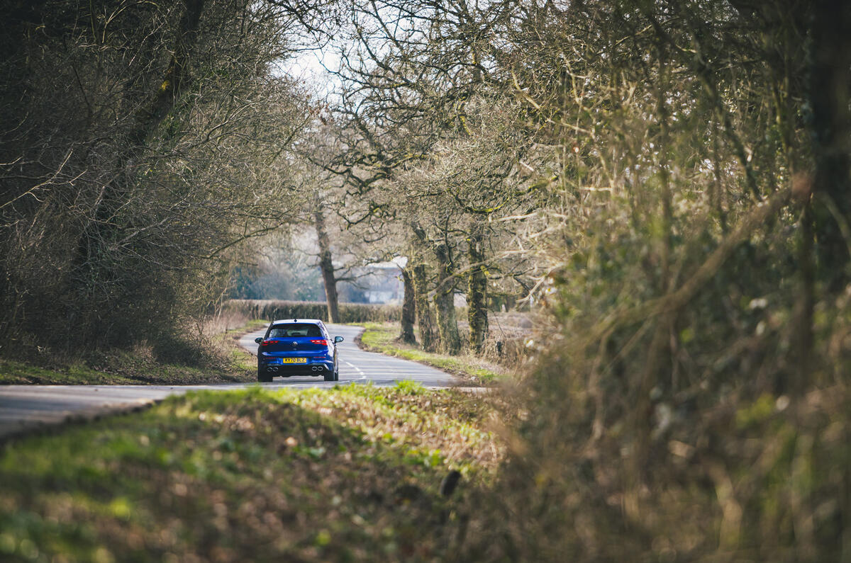 20 Volkswagen Golf R 2021 RT on road rear