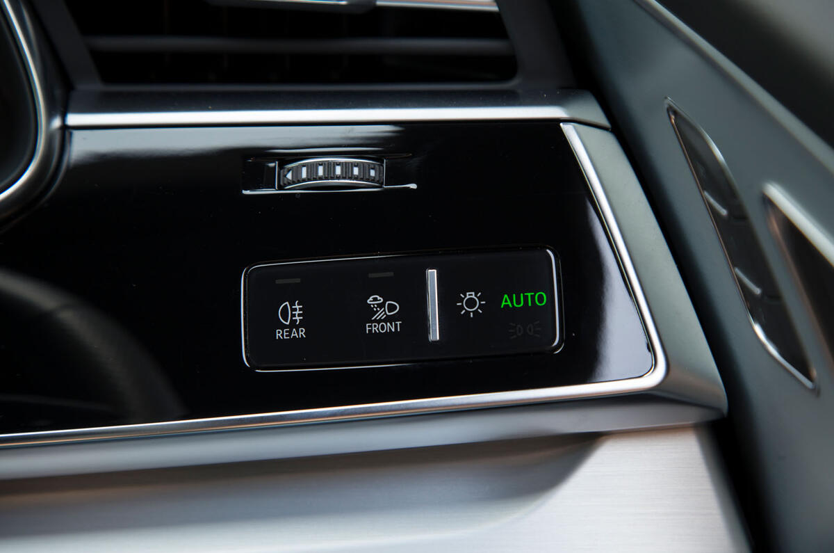 Audi Q8 50 TDI Quattro S Line 2018 road test review - light controls