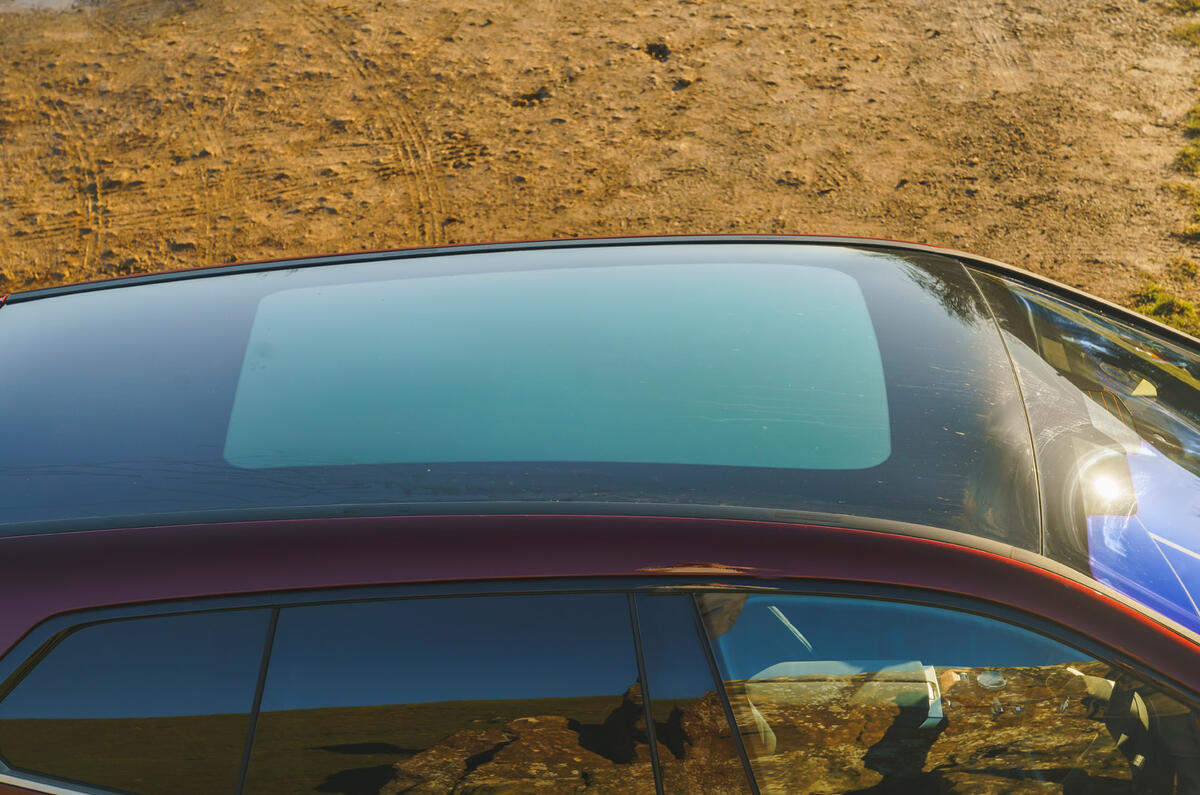 21 BMW iX 2022 road test review sunroof