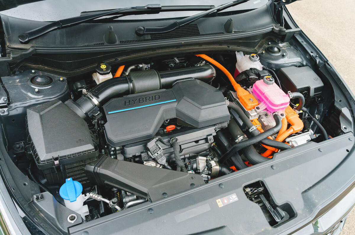 21 Kia Sportage 2022 RT engine