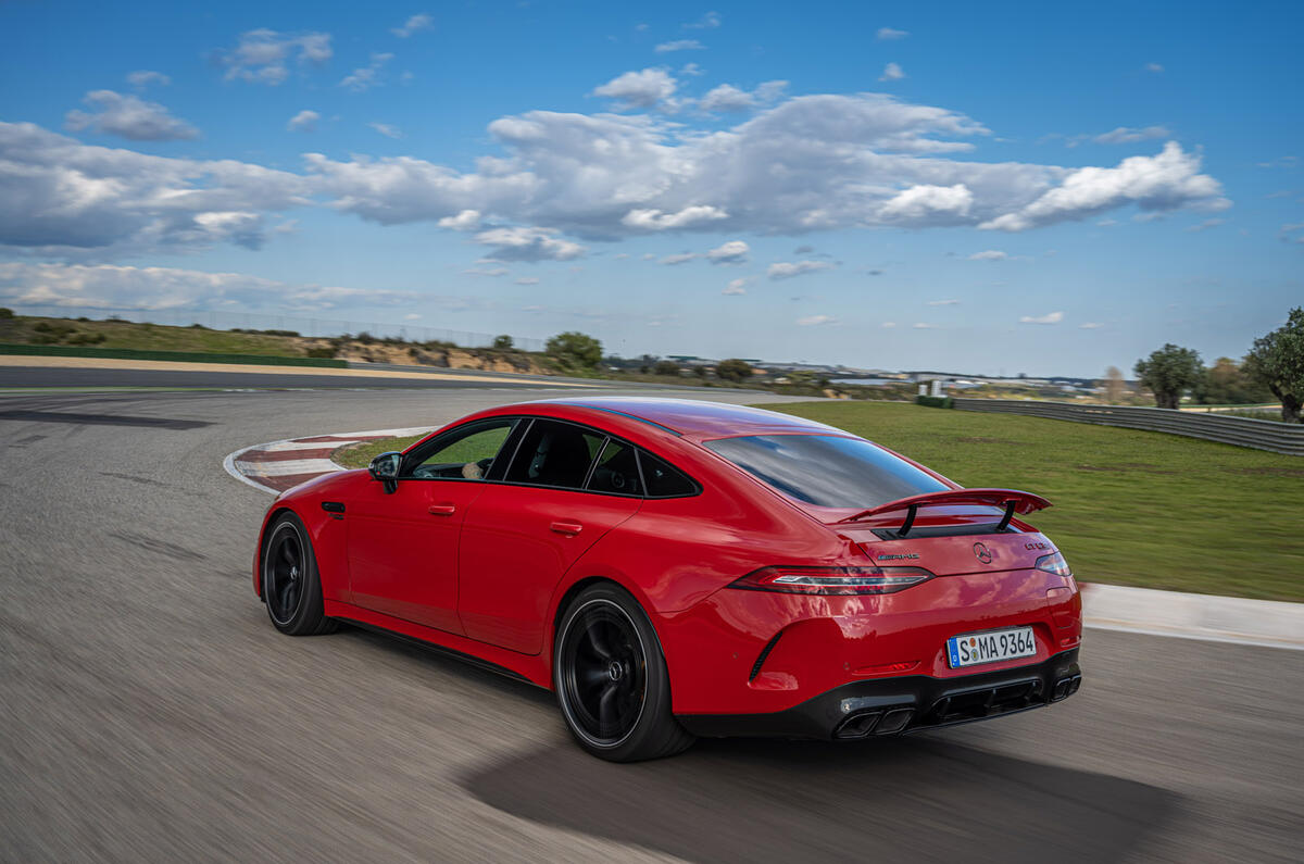 21 Mercedes AMG GT63s e 2022 : essai de dérive arrière