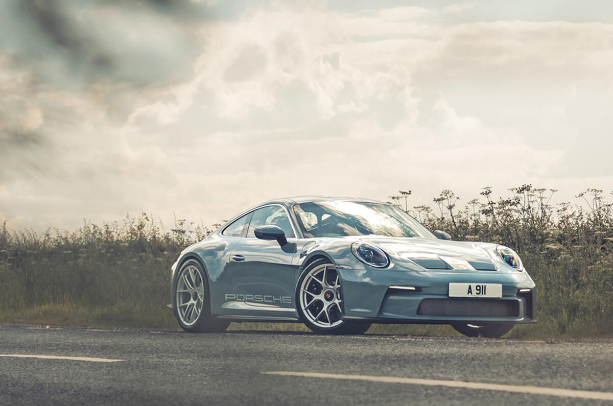 Porsche 911 S/T Review 2025, Price & Specs | Autocar