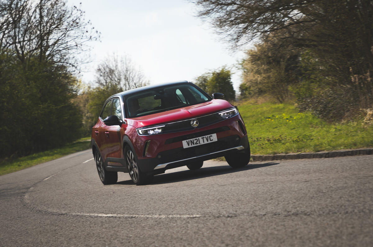 21 Vauxhall mokka 2021 RT sur la route avant