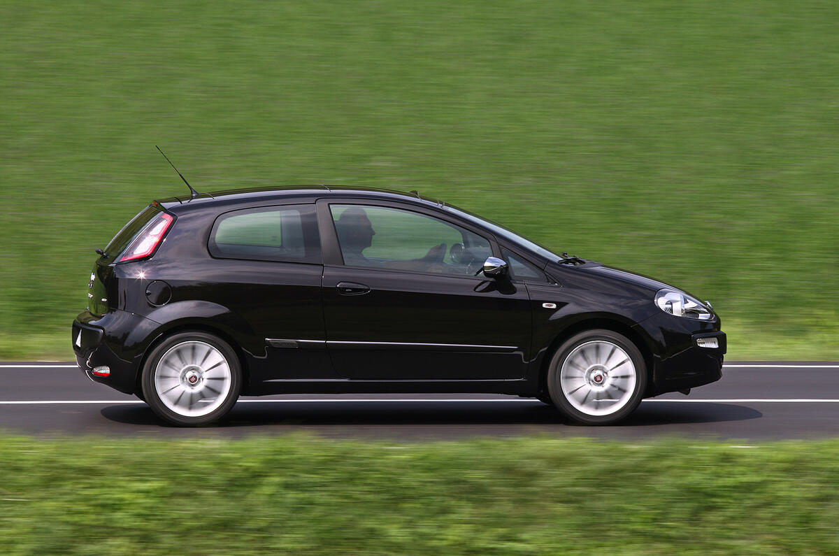 Fiat Punto Evo 1.4 Multiair review Autocar