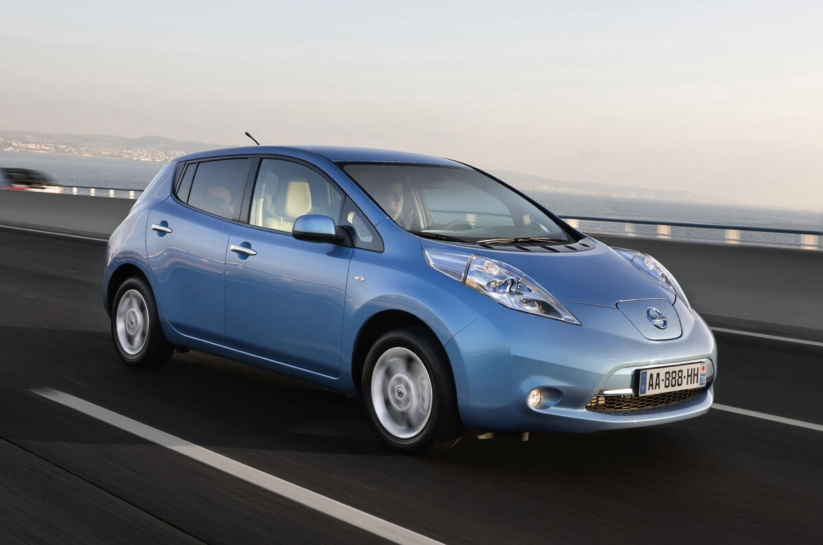 Nissan Leaf wins COTY 2011