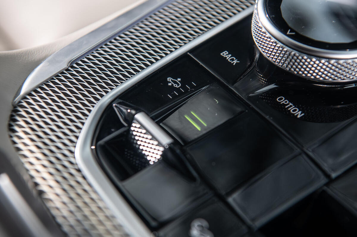 BMW X5 2018 road test review - ride height controls