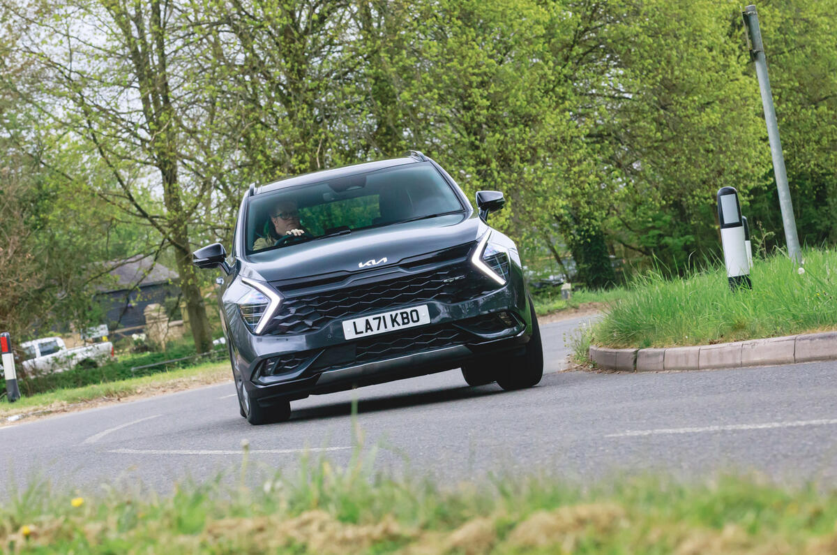 Kia Sportage Review 2025, Price & Specs Autocar