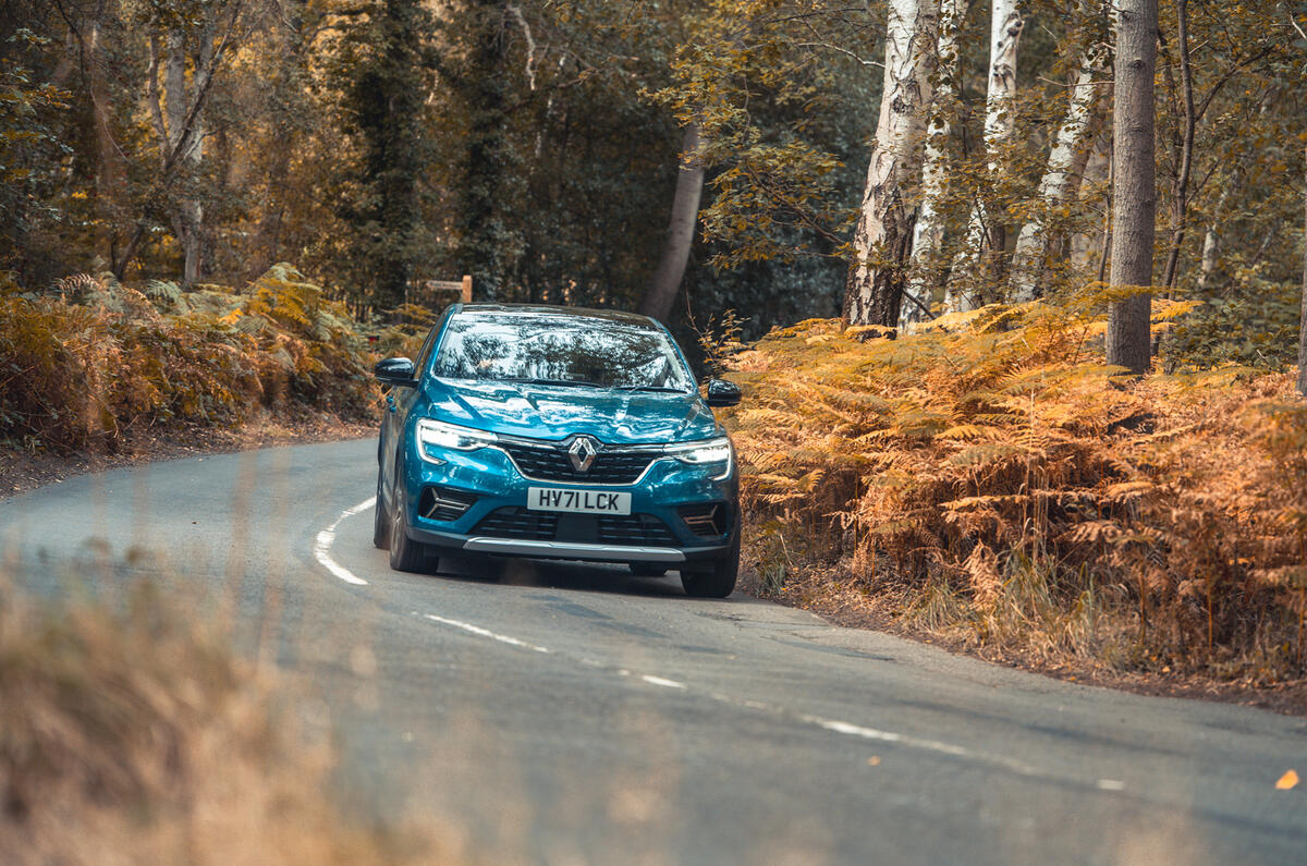 22 Renault Arkana 2021 : essai routier sur route avant