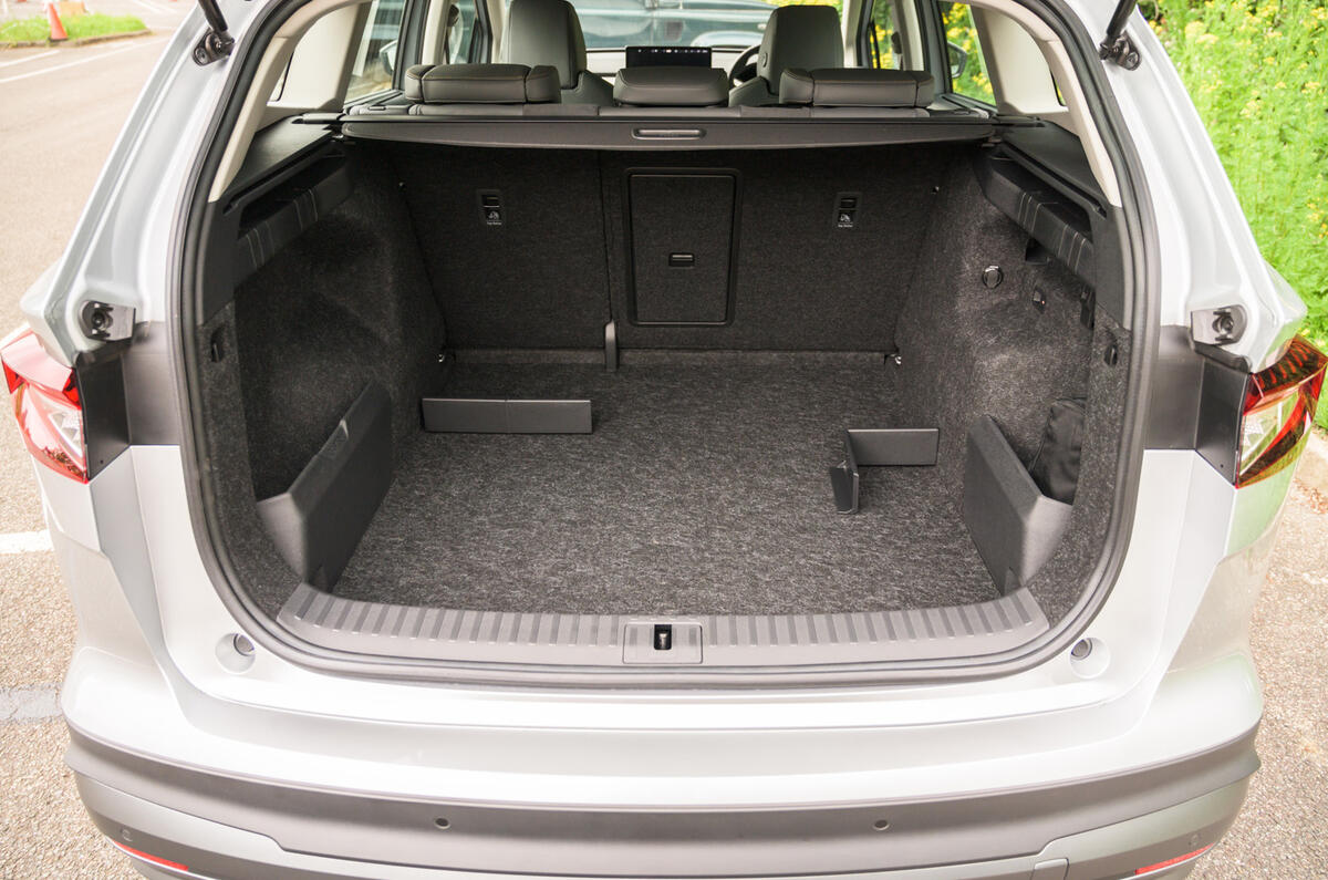 22 Skoda Enyaq IV 2021 RT boot