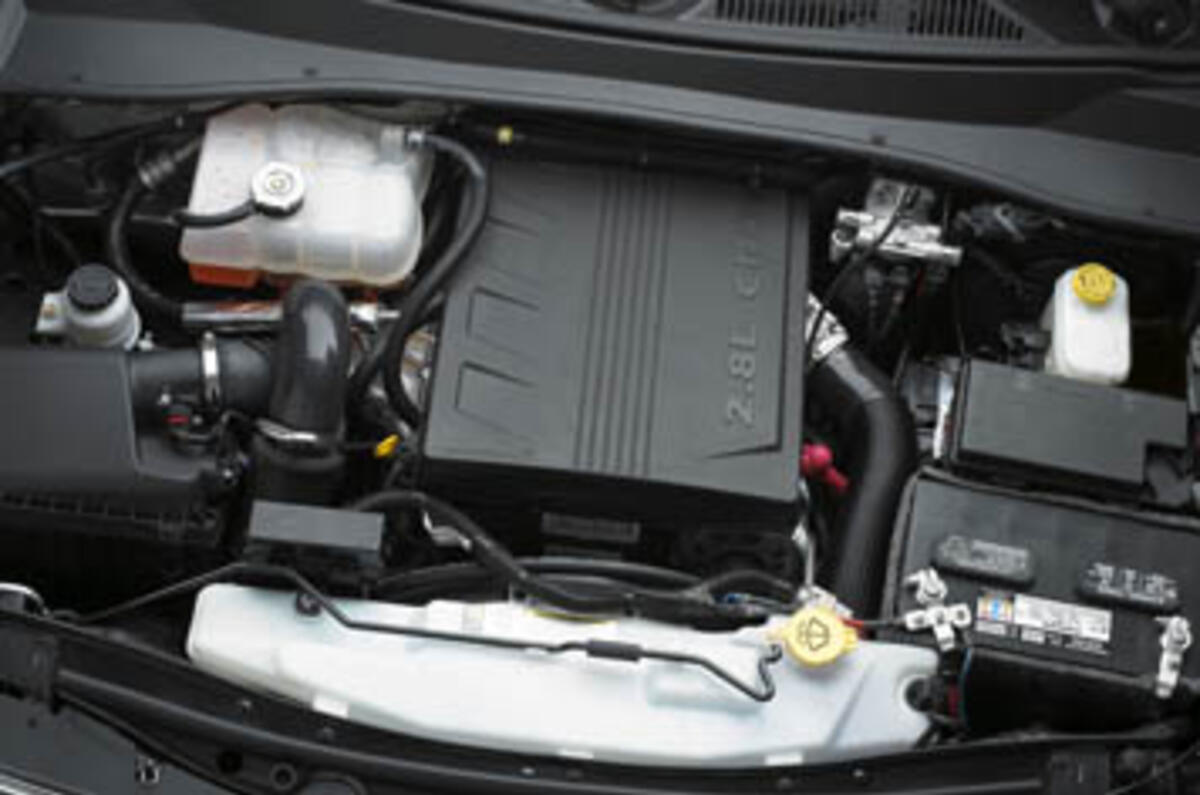 Dodge Nitro 2.8 CRD SE review | Autocar Dodge Nitro 2.8 CRD SE review | Autocar