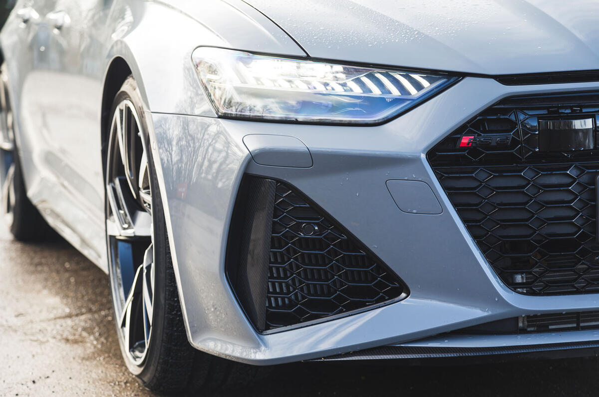 Audi RS6 Avant 2020 road test review - front air intake