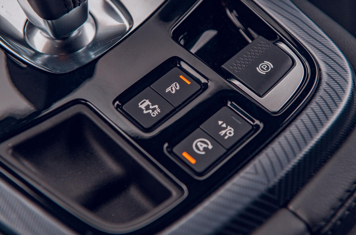 Jaguar F-Type 2020 road test review - exhaust mode