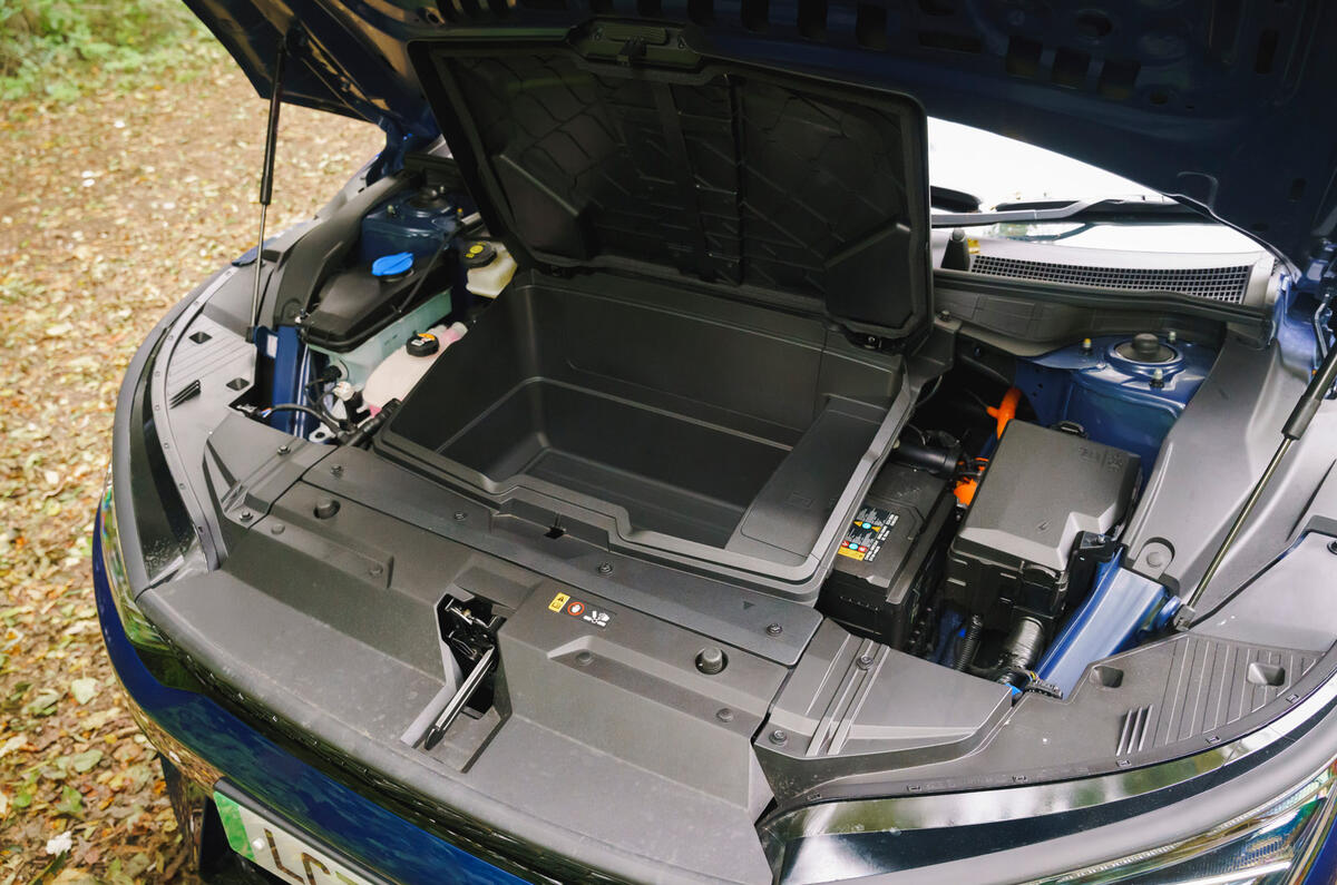 23 Kia EV6 2022 road test review froot