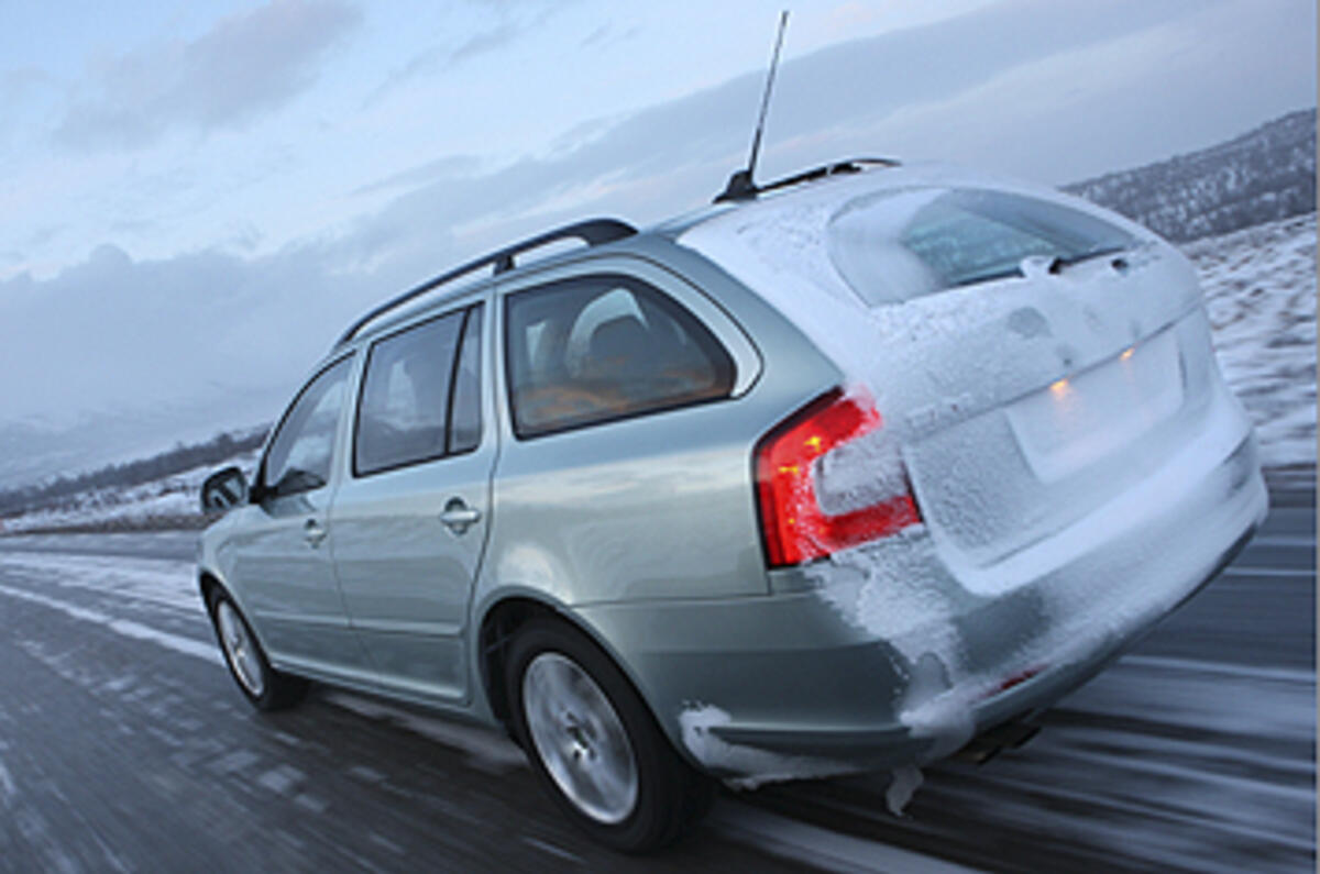 Skoda Octavia/4&4 Combi 1.8 TSI DSG SCOUT 4x4 usate su ...