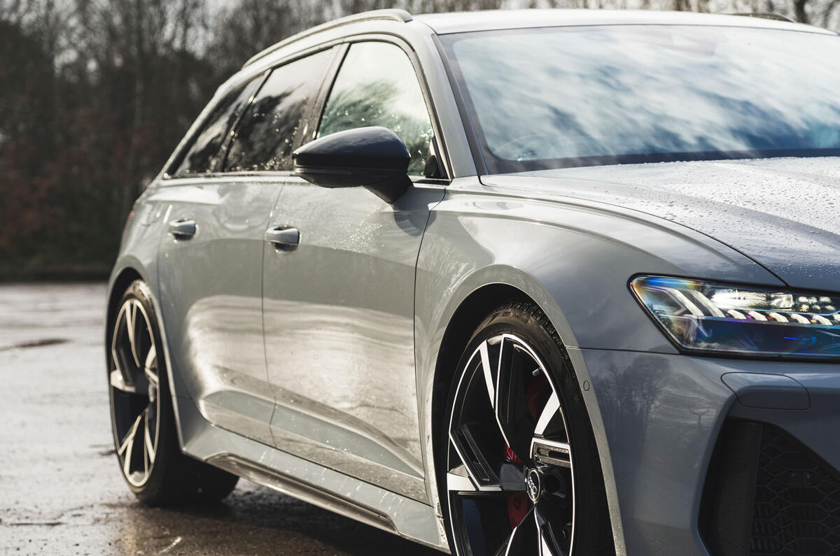 Audi RS6 Avant 2020 road test review - side