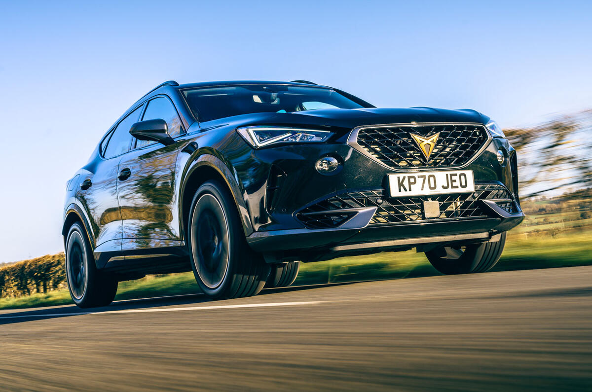 24 Cupra Formentor 2021 : examen de l'essai routier sur le front de la route