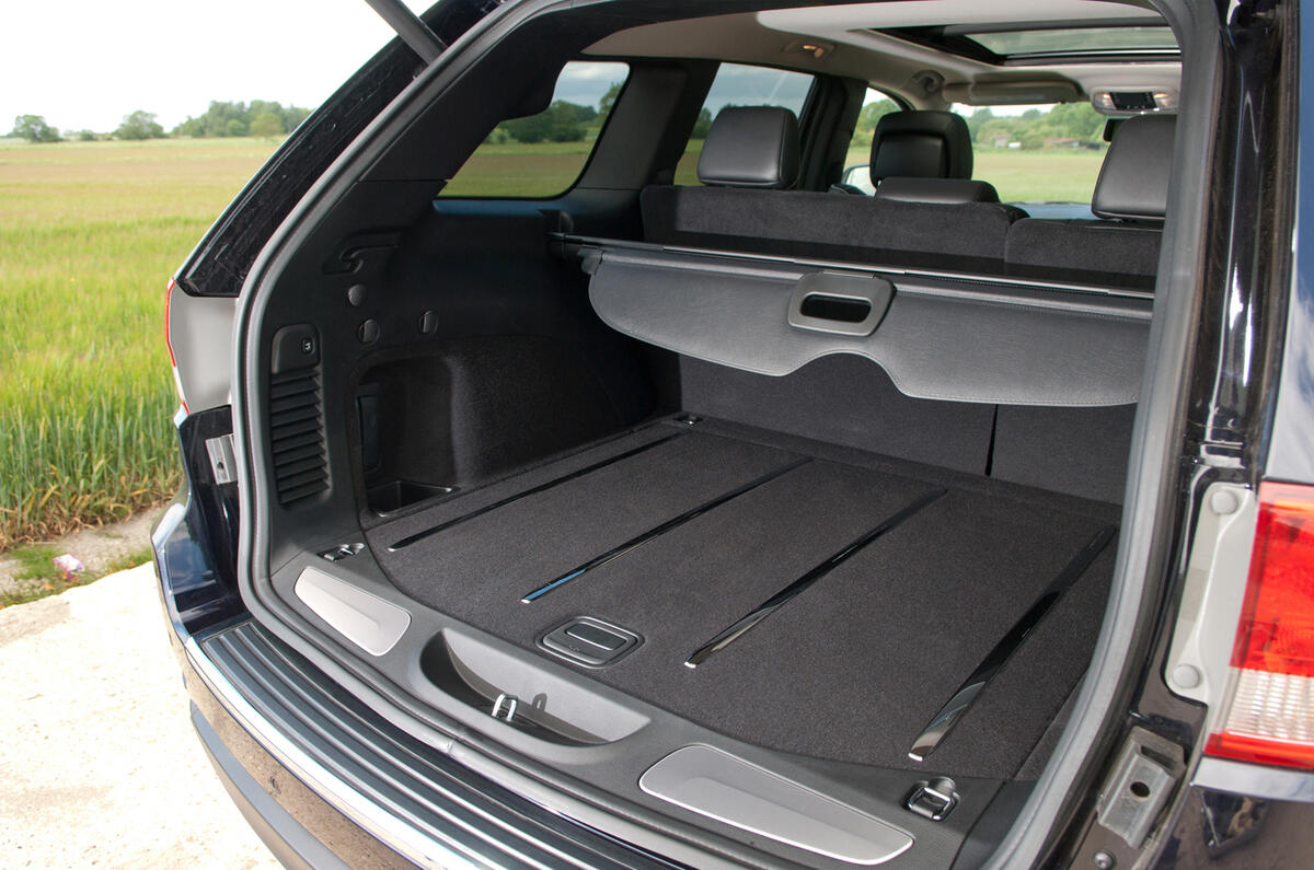 Jeep Grand Cherokee 3.0 V6 CRD 2011 first drive Autocar