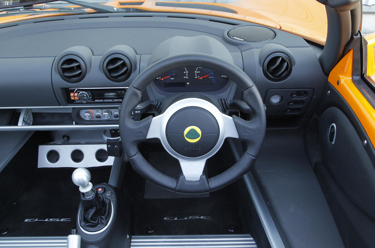 Lotus Elise S 1.8 first UK drive