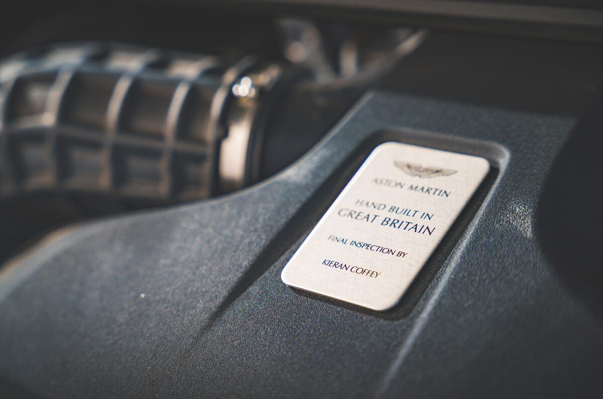 26 Aston Martin Vantage F1 2021 RT engine plaque