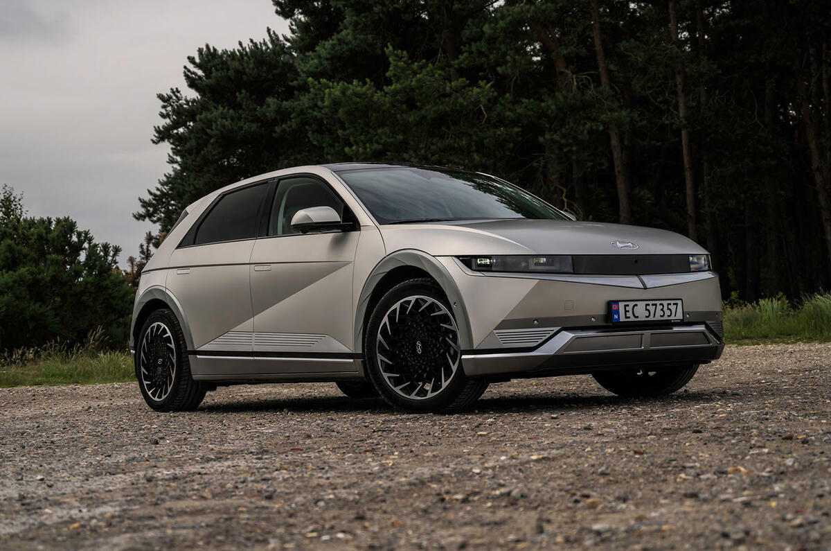 26 hyundai ioniq 5 2021 fd norway plates static front