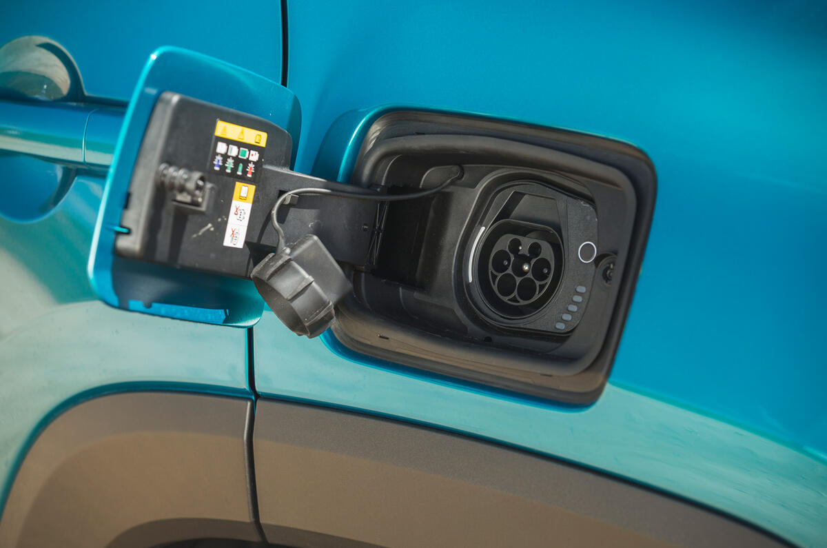 Jeep Renegade 4xe Review (2022) Autocar