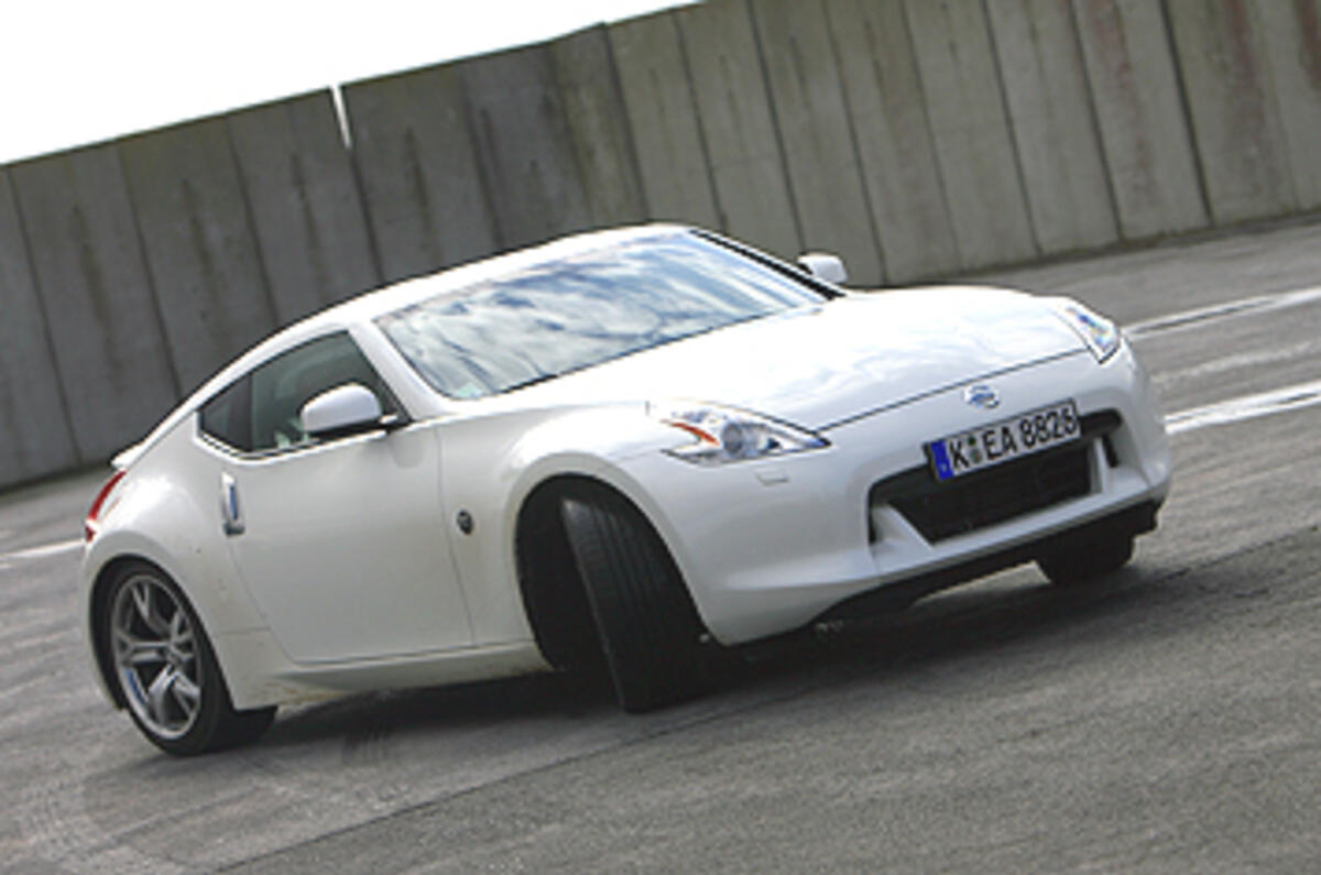 Nissan 370Z 3.7 V6 GT 2dr Coupe