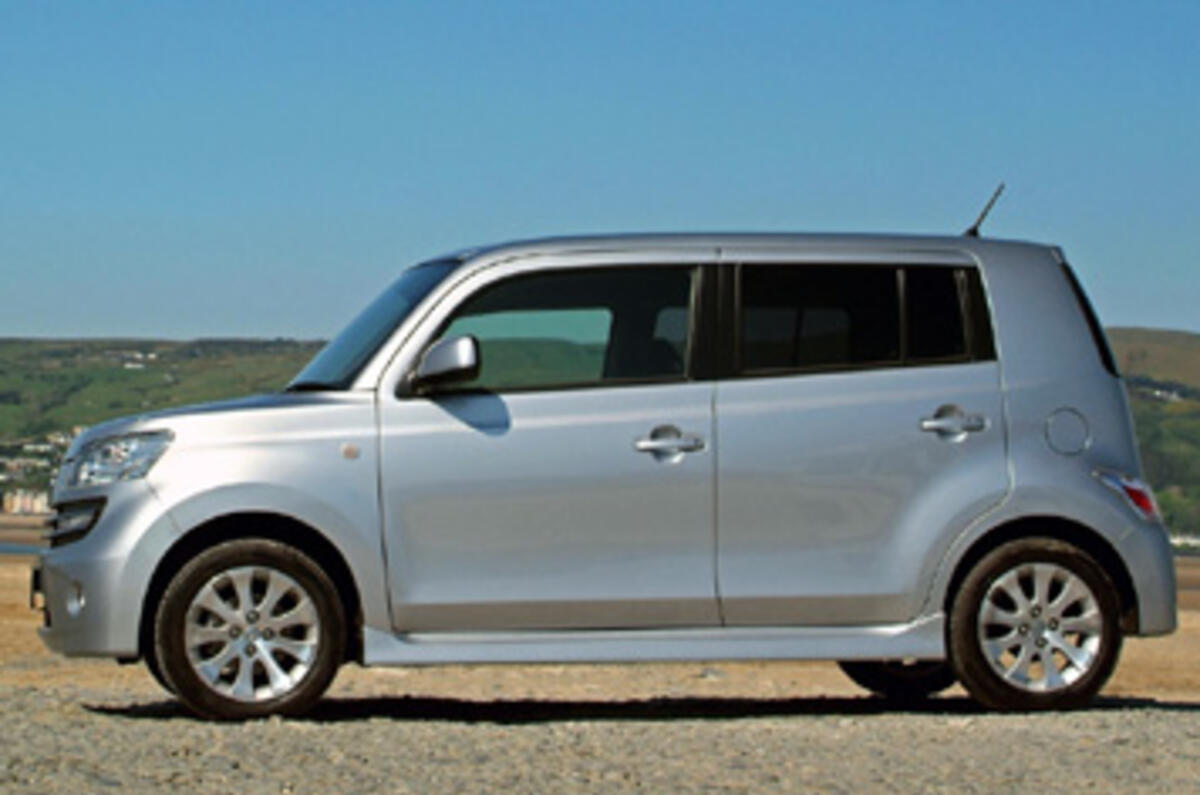 Daihatsu materia 2006