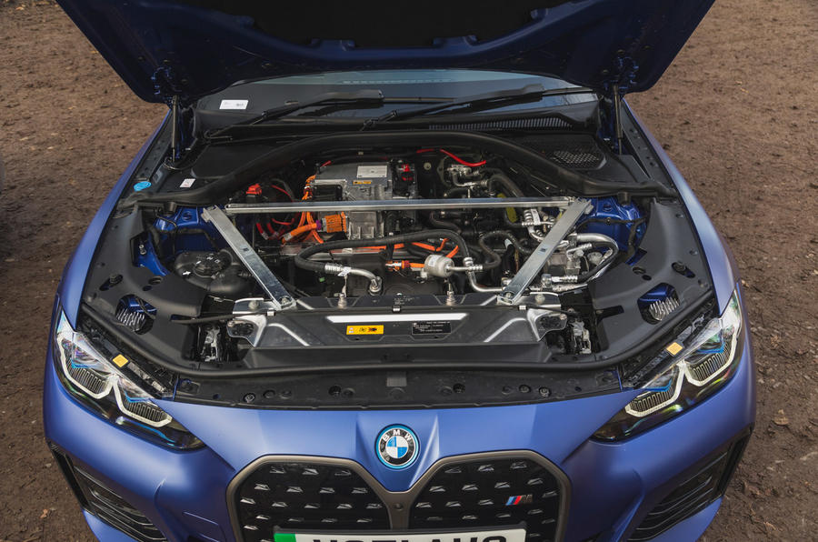 27 BMW i4 2022 : essai routier et test moteur