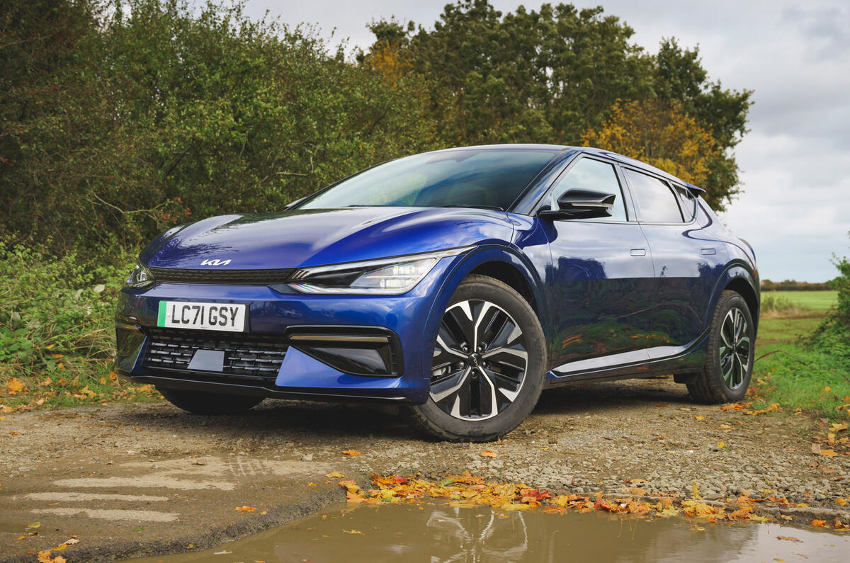 27 Kia EV6 2022 road test review static