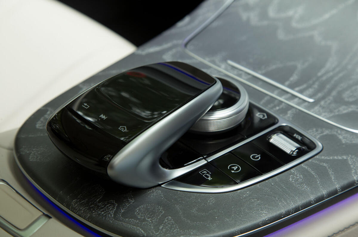 Mercedes-AMG CLS 53 2018 road test review - centre console