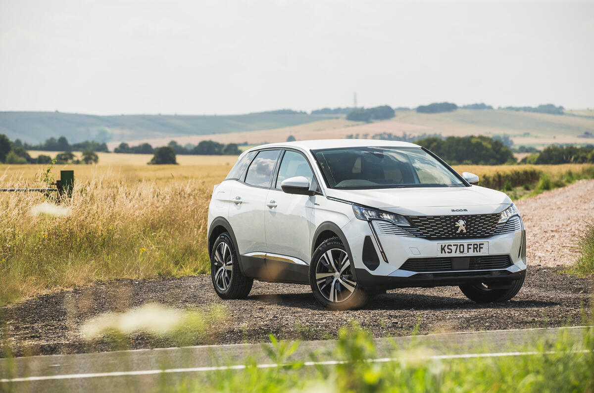 28 Peugeot 3008 2021 RT static