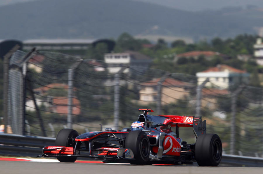 McLarens fast in Turkey