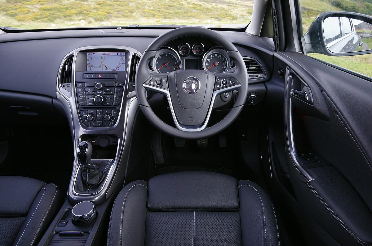Vauxhall Astra 1 7 Cdti Review Autocar