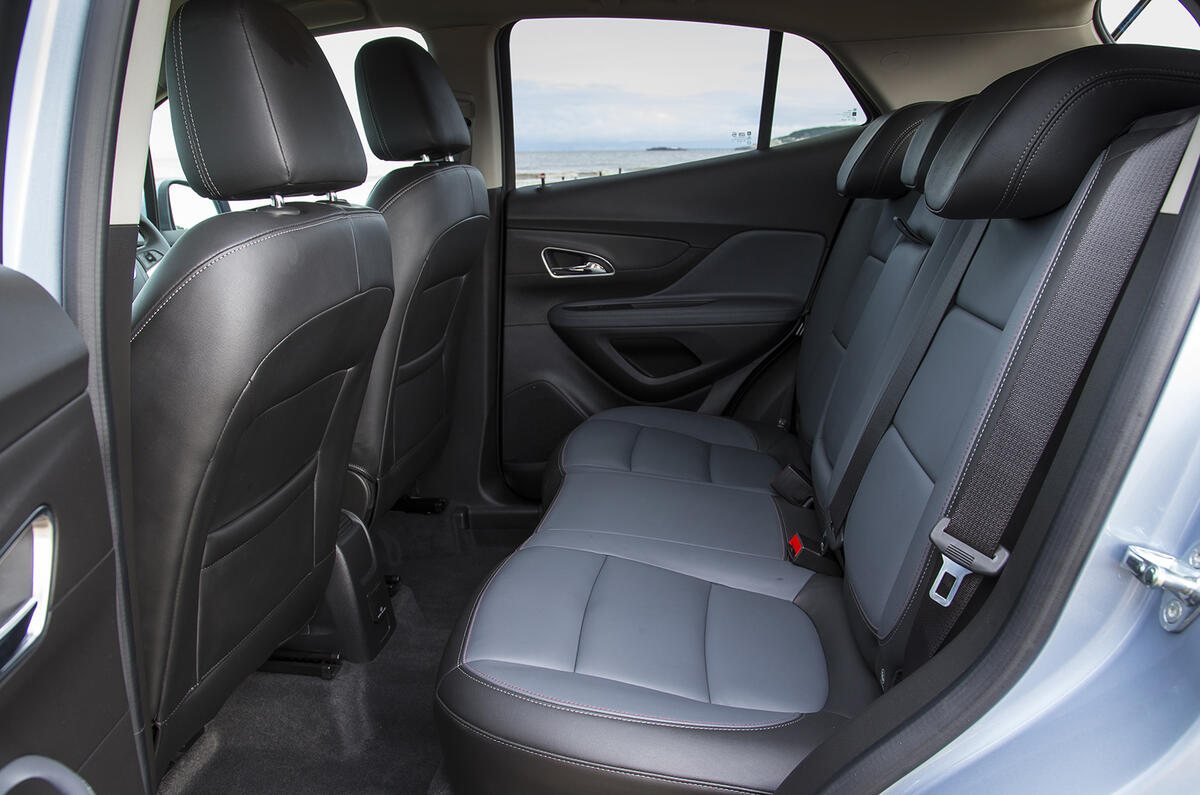 Vauxhall Mokka Tech Line 1.4 Turbo 6speed manual Start/Stop FWD first