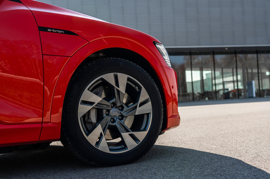 Audi E-tron Sportback 2020 : essai routier - jantes en alliage