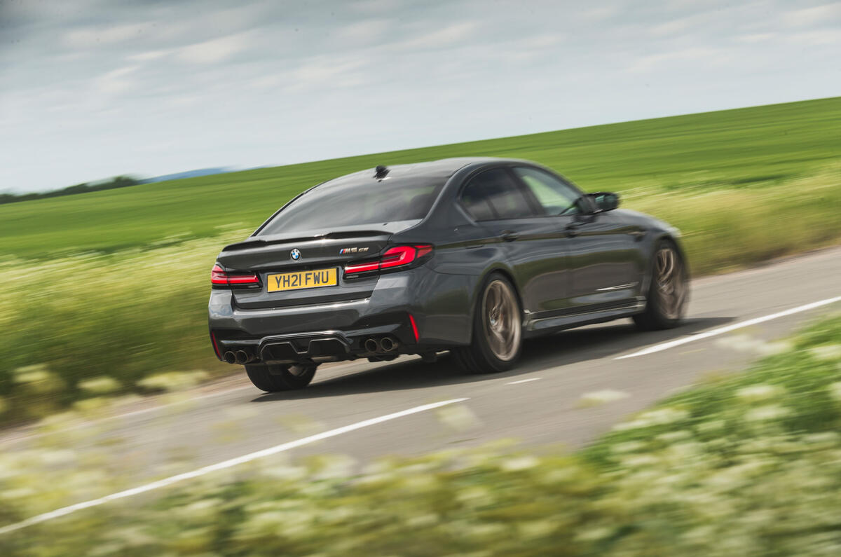 3 BMW M5 CS 2021 RT héros arrière