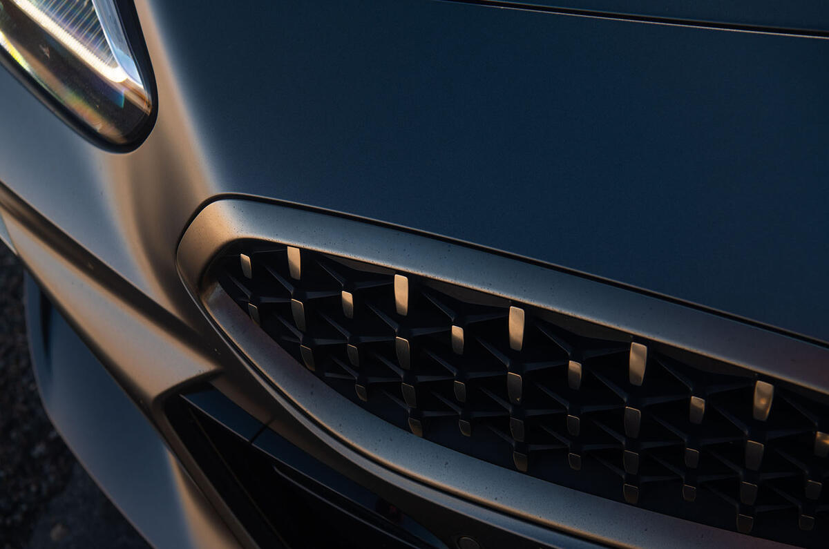 BMW Z4 2018 review - front grille