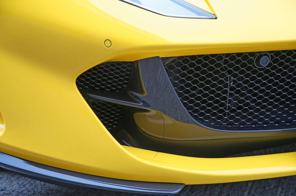 Ferrari 812 Superfast 2018 road test review front grille