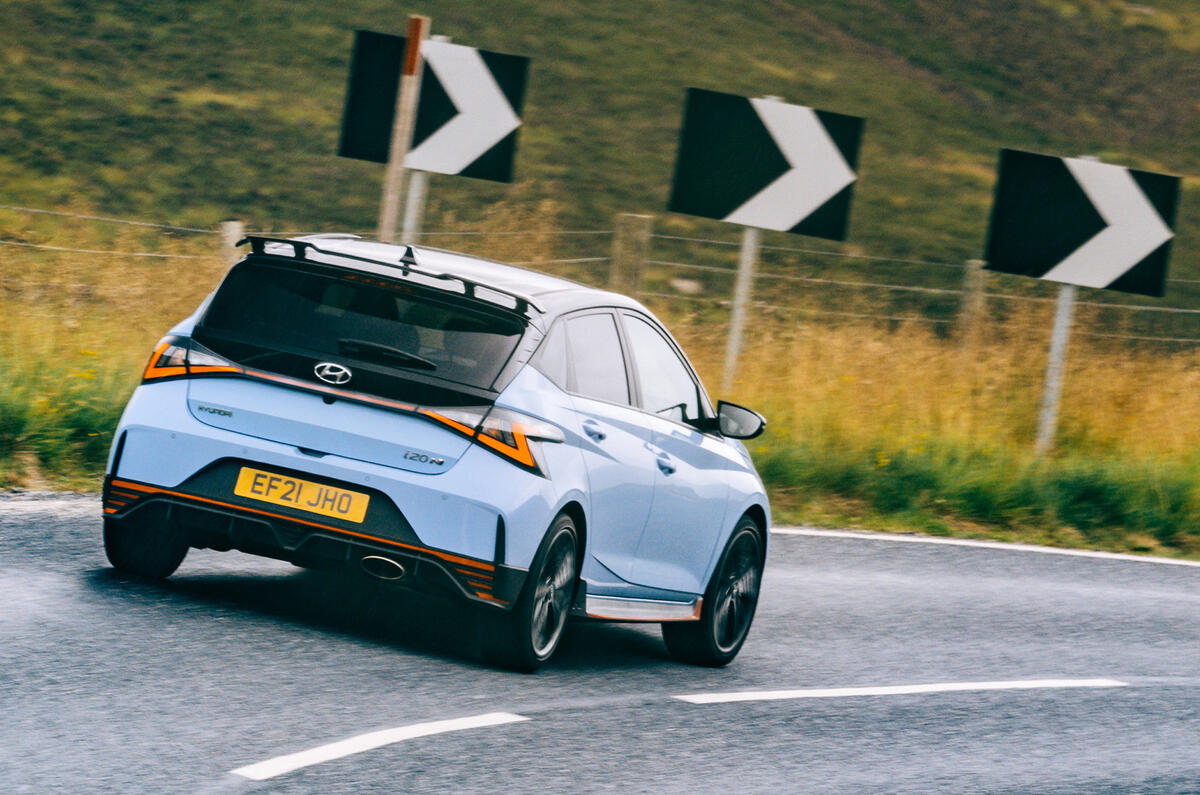 3 Hyundai i20 N 2021 RT tracking rear