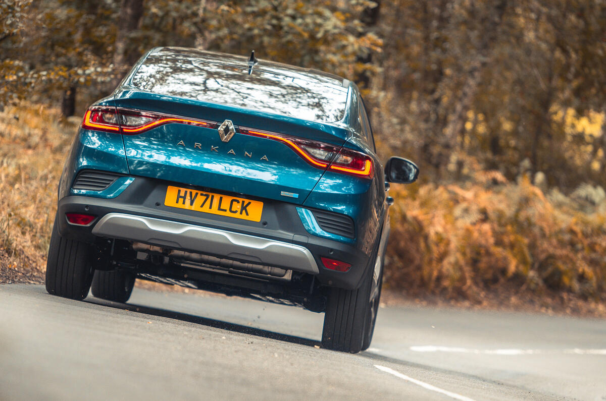 Renault Arkana Review 2024, Price & Specs | Autocar