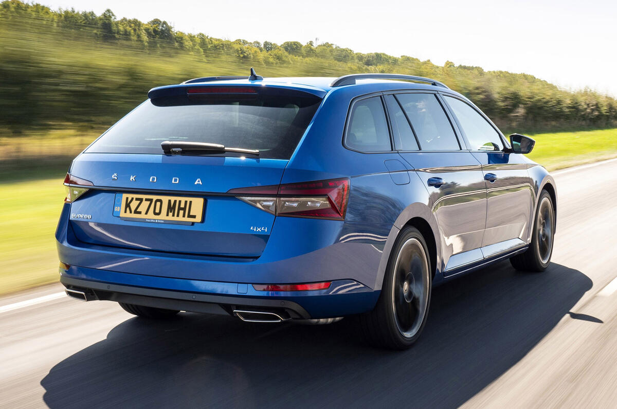 3 Skoda Superb Estate 2021 RT update hero rear