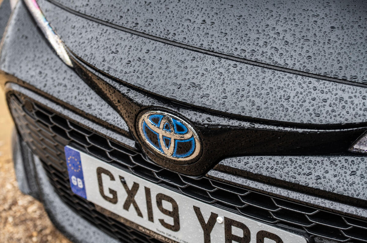 Toyota Corolla Touring Sports 2019 road test review - bonnet badge