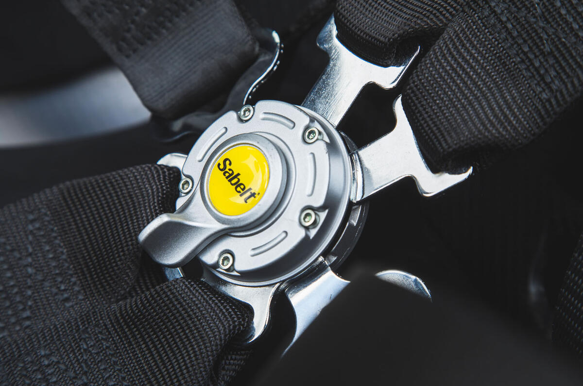 McLaren Senna 2018 road test review - harnesses