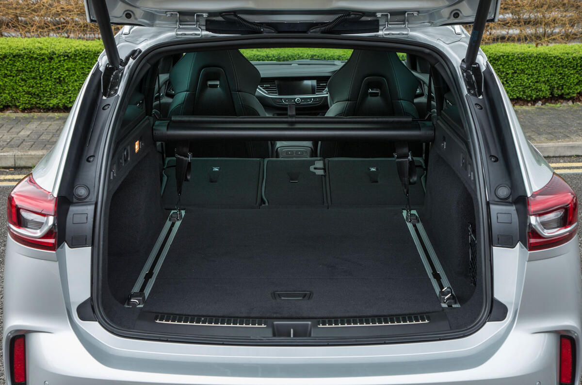 Used Vauxhall Insignia Sports Tourer 20172019 review Autocar