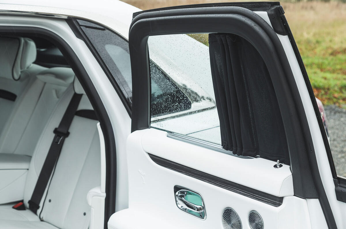 31 Rolls Royce Ghost 2021 road test review curtains